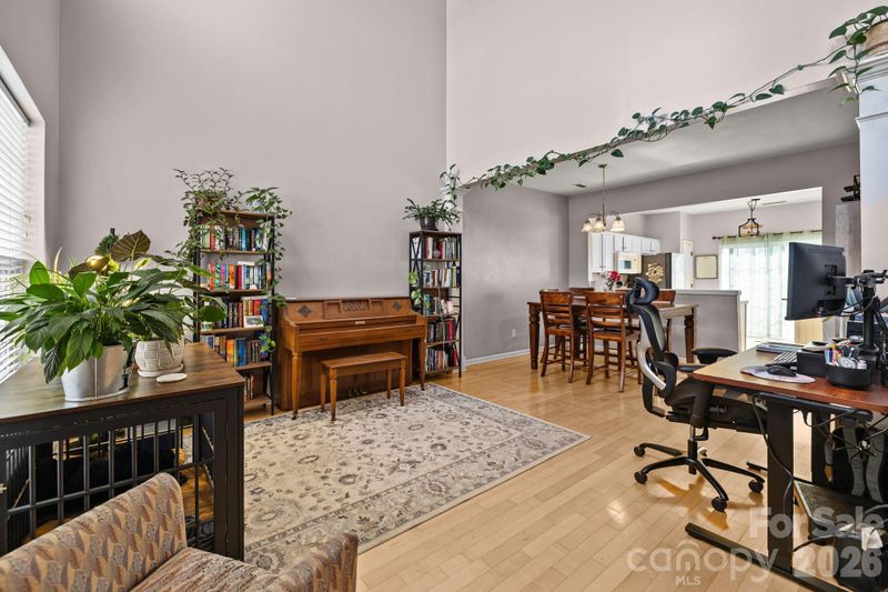 8216 Gossomer Bay Dr, Charlotte, NC 28270