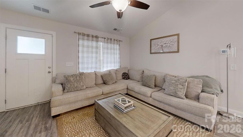 620 13th St SW, Hickory, NC 28602