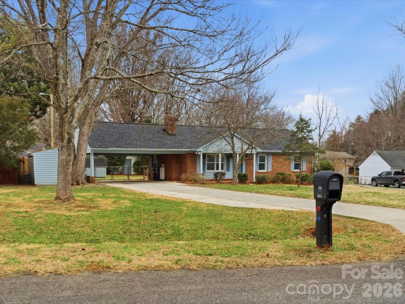 6111 Dovetail Ct, Charlotte, NC 28227