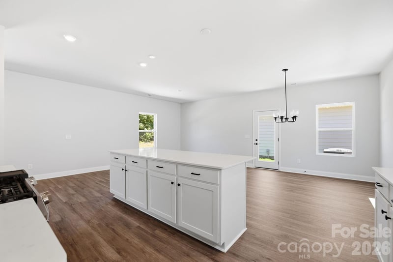 4009 Grommet Ct, Matthews, NC 28105