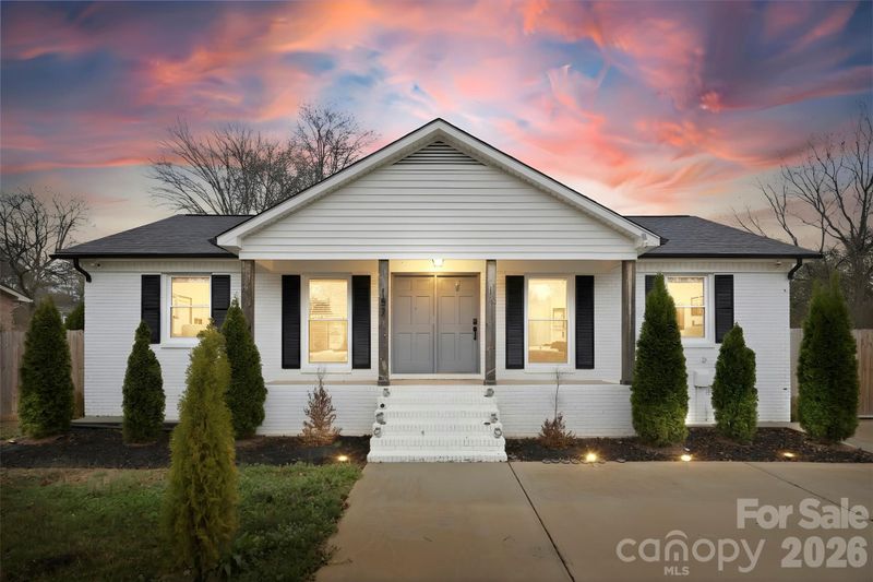 157 Downey Lake Rd, Dallas, NC 28034