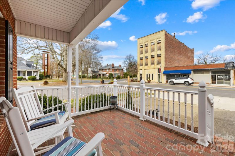 117 Main St W, Cherryville, NC 28021