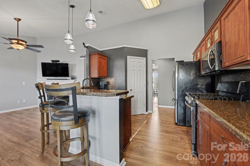 7238 Sandown Ct, Harrisburg, NC 28075