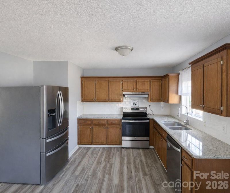 115 Ridge Ave, Cherryville, NC 28021