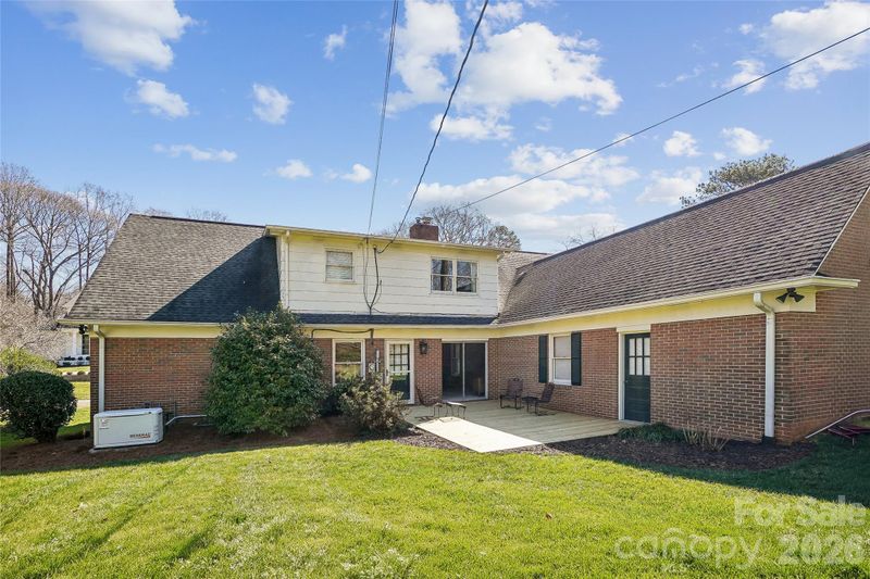 6610 Folger Dr, Charlotte, NC 28270