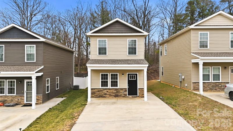 2650 14th St NE, Hickory, NC 28601
