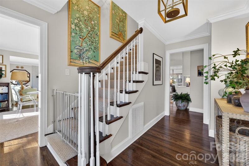 1432 E Barden Rd, Charlotte, NC 28226