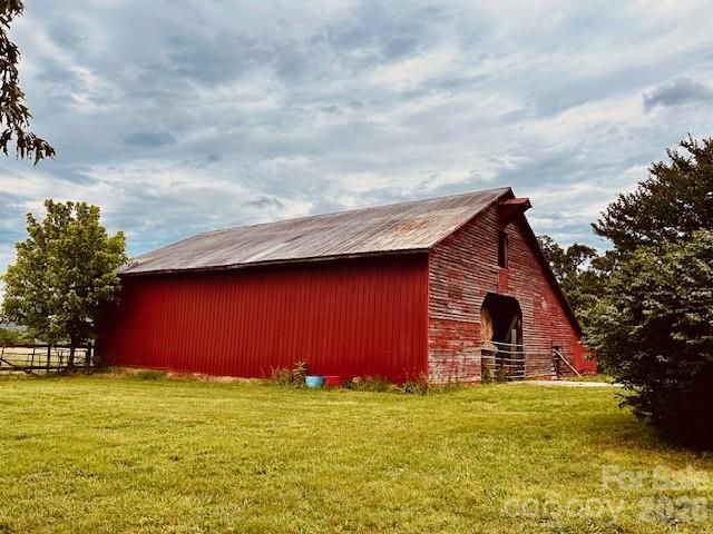 6714 Old Shelby Rd, Vale, NC 28168
