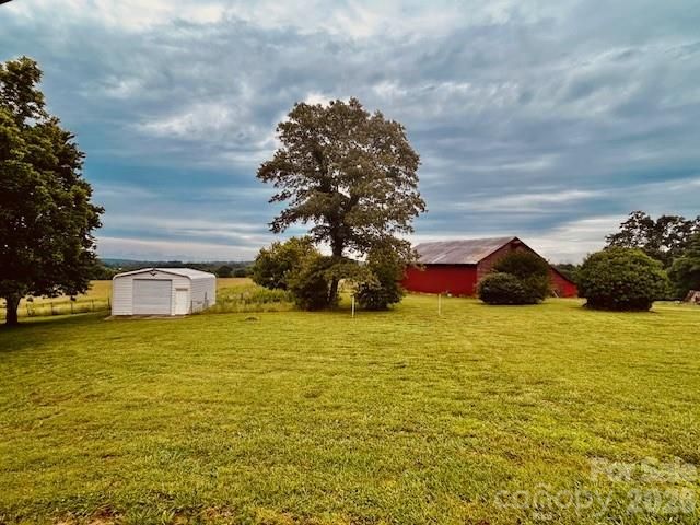 6714 Old Shelby Rd, Vale, NC 28168