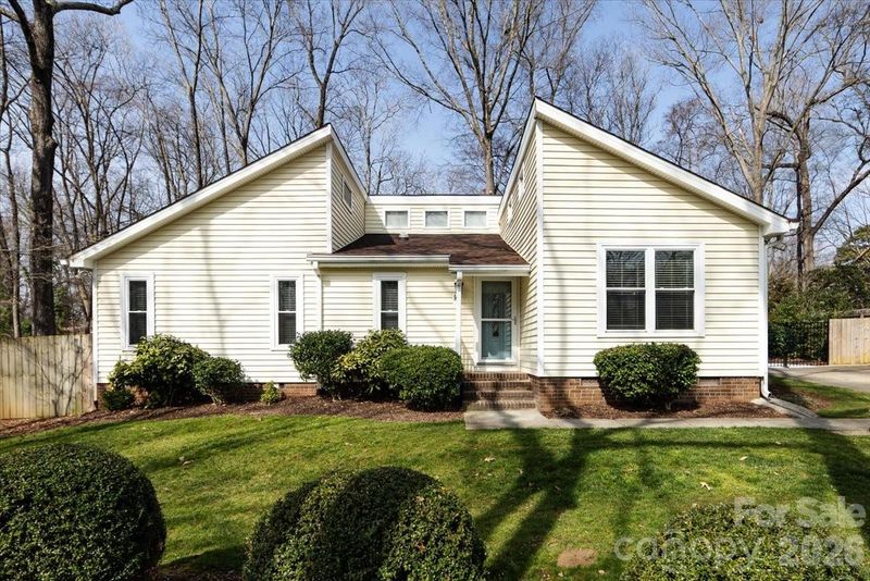 6132 Patrick Pl, Charlotte, NC 28210