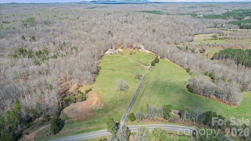 4698 Forest View Rd, Blacksburg, SC 29702
