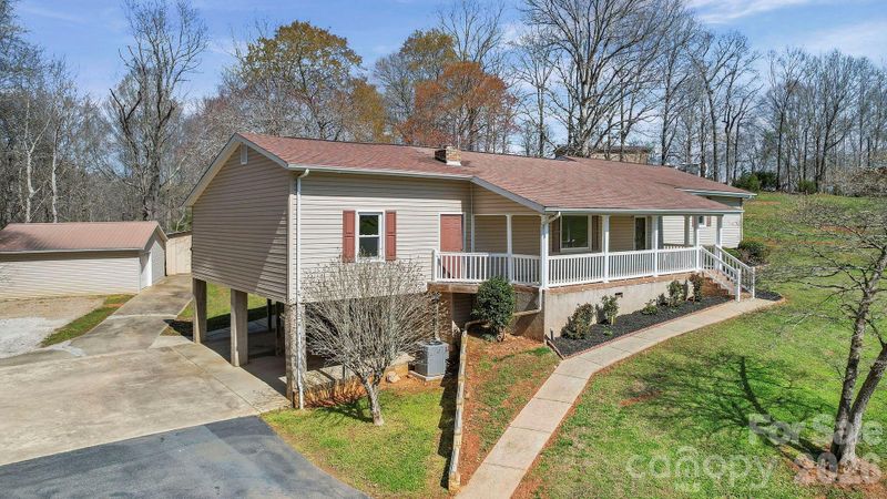 4698 Forest View Rd, Blacksburg, SC 29702