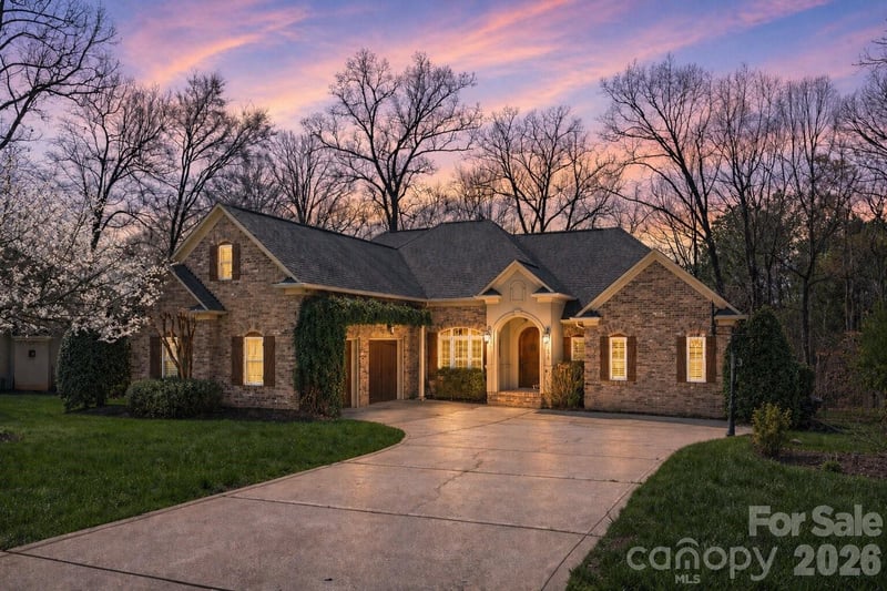 7919 Glen Abbey Cir, Stanley, NC 28164