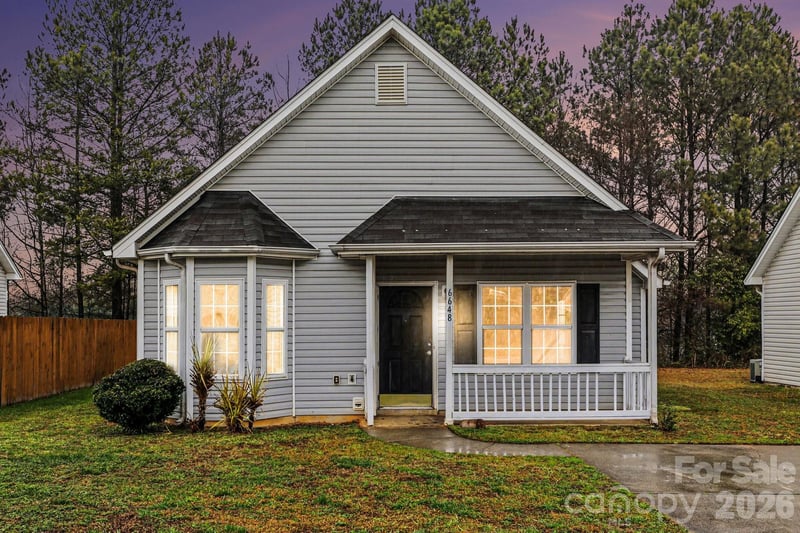 6648 Hampton Way Dr, Charlotte, NC 28213