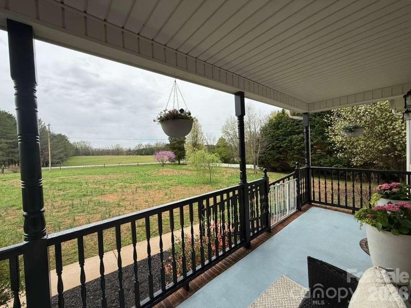 1882 George Brown Rd, Crouse, NC 28033