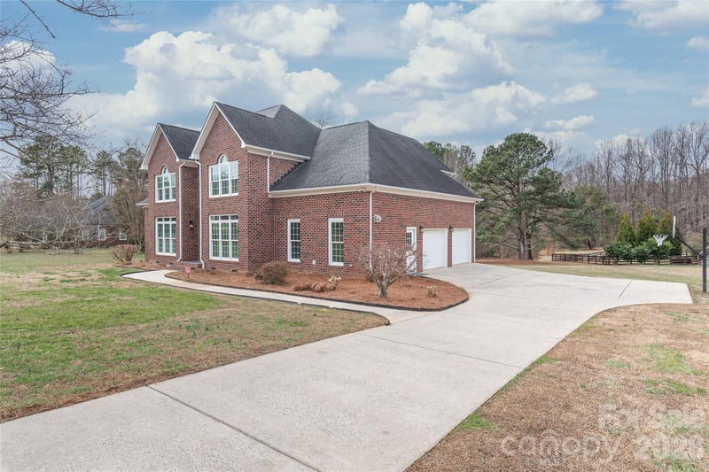 1264 Willow Oaks Trl, Weddington, NC 28104