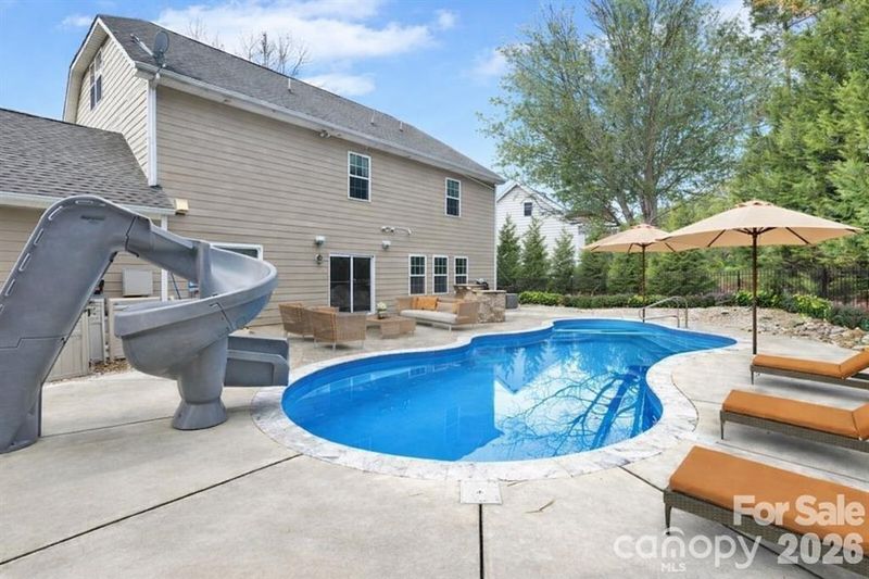 2507 Hamlet Ct, Matthews, NC 28105