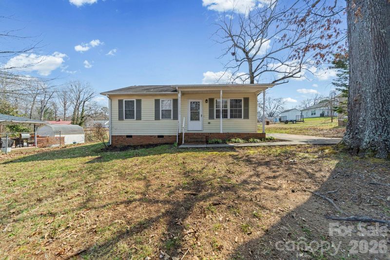 304 Belton Ave, Mount Holly, NC 28120