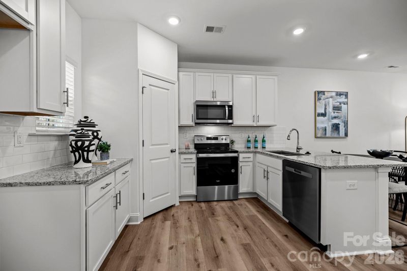 3140 Butler Hill Dr #23, Matthews, NC 28105
