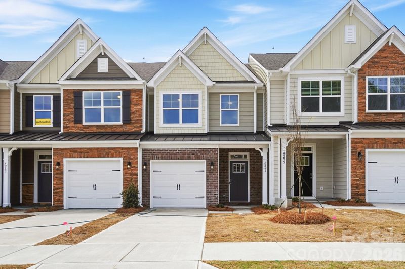 4269 Black Ct, Harrisburg, NC 28075