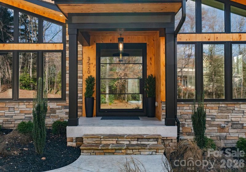 3520 Gatewood Oaks Dr, Charlotte, NC 28210