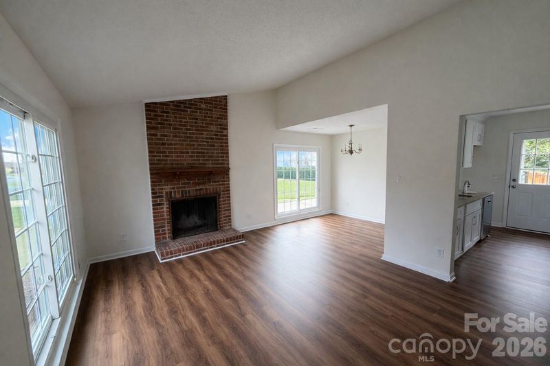 1901 Burgandy Dr, Charlotte, NC 28262