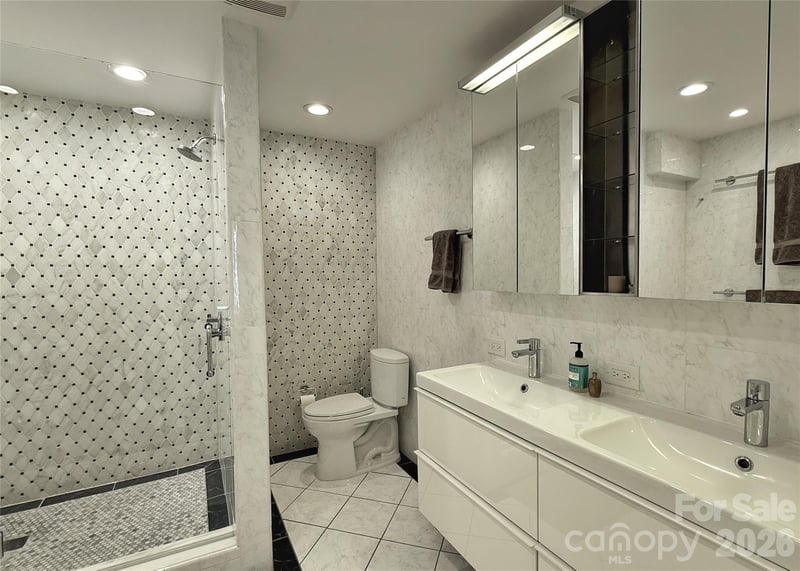 1300 Queens Rd, Charlotte, NC 28207
