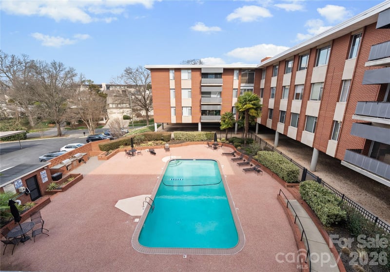 1300 Queens Rd, Charlotte, NC 28207