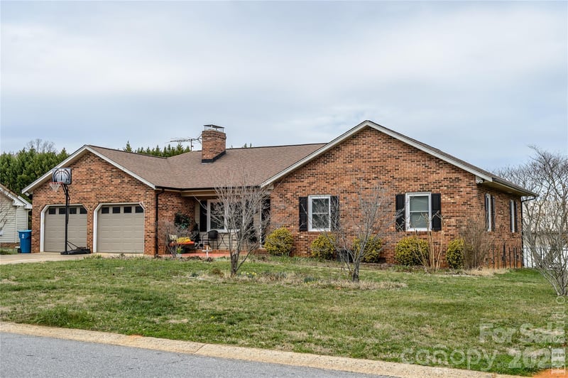 5164 Olde School Dr #44, Hickory, NC 28602