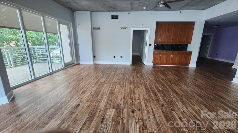 505 E 6th St #301, Charlotte, NC 28202
