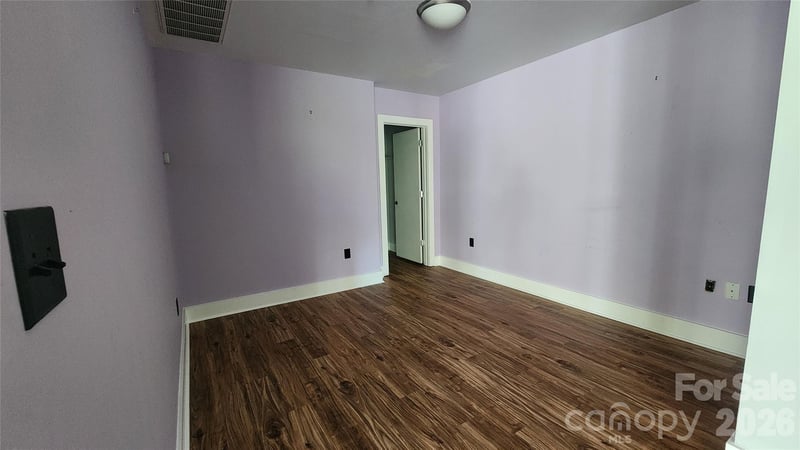 505 E 6th St #301, Charlotte, NC 28202