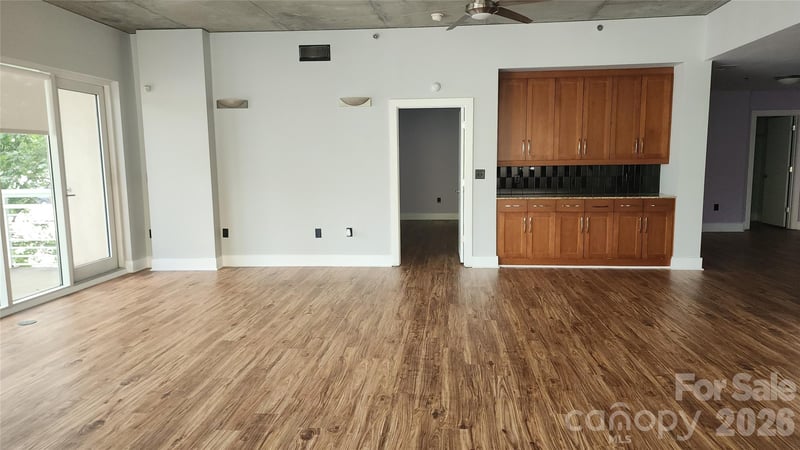 505 E 6th St #301, Charlotte, NC 28202