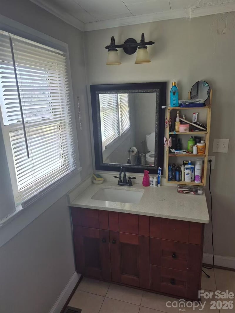 1011 Buick Ave, Kannapolis, NC 28083