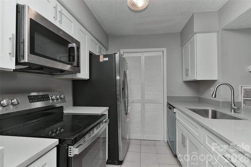 11024 Harrowfield Rd, Charlotte, NC 28226