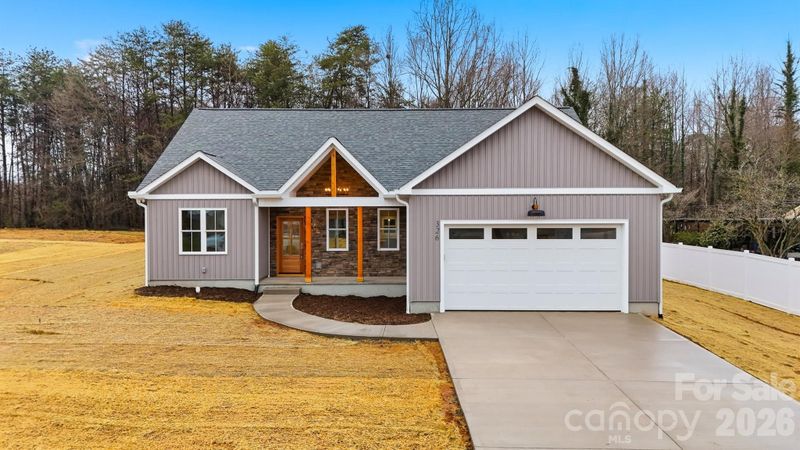 326 E Pine St, Maiden, NC 28650