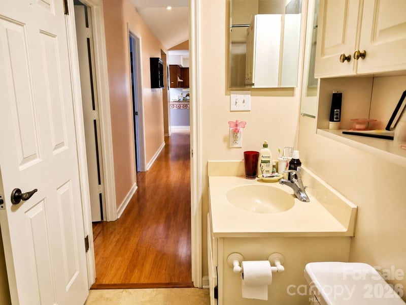 10120 Rockwood Rd, Charlotte, NC 28215