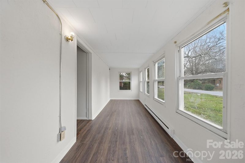630 2nd St SW, Conover, NC 28613