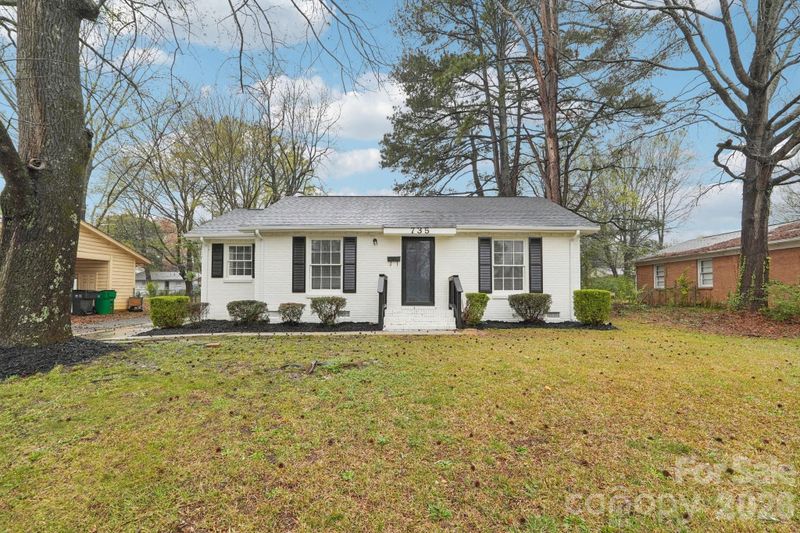735 Pondella Dr, Charlotte, NC 28213