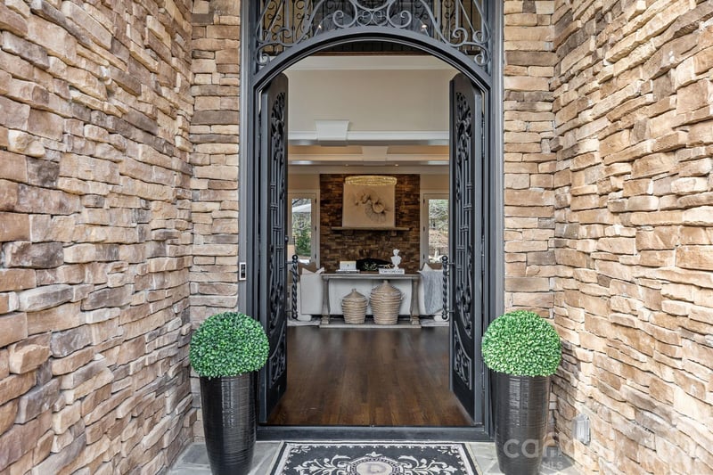 252 Milford Cir, Mooresville, NC 28117