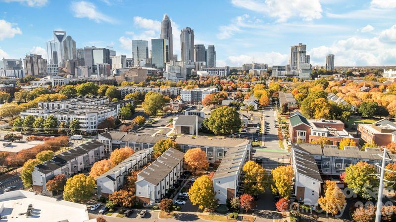 927 E 8th St, Charlotte, NC 28204