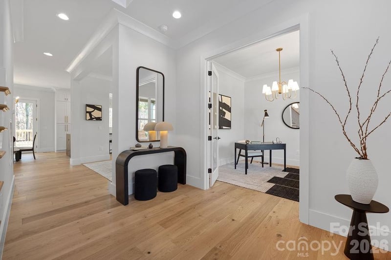100 N Brackenbury Ln, Charlotte, NC 28270