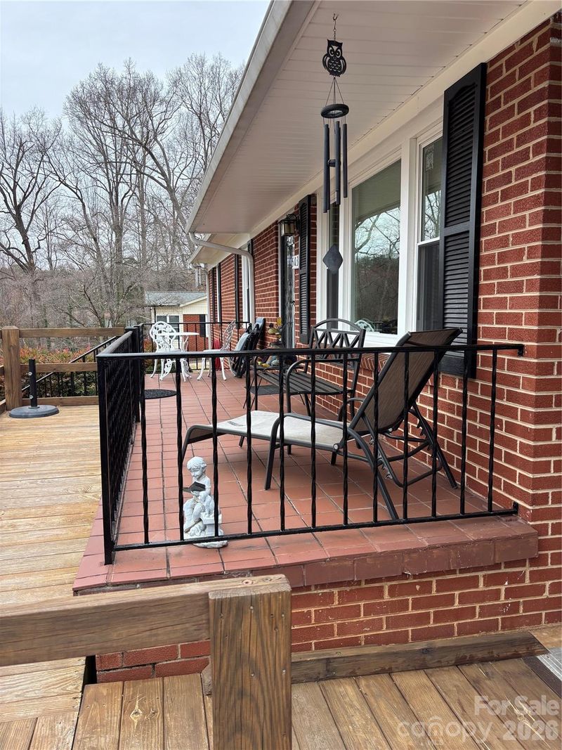 503 9th Ave SW, Conover, NC 28613