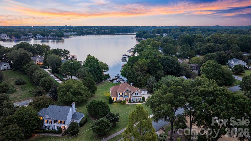 21216 Norman Shores Dr, Cornelius, NC 28031