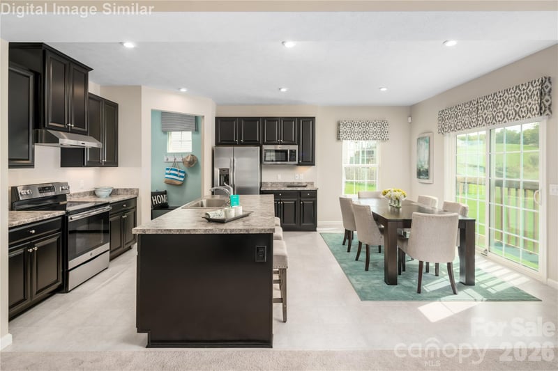 2063 Fernway Dr, Charlotte, NC 28216
