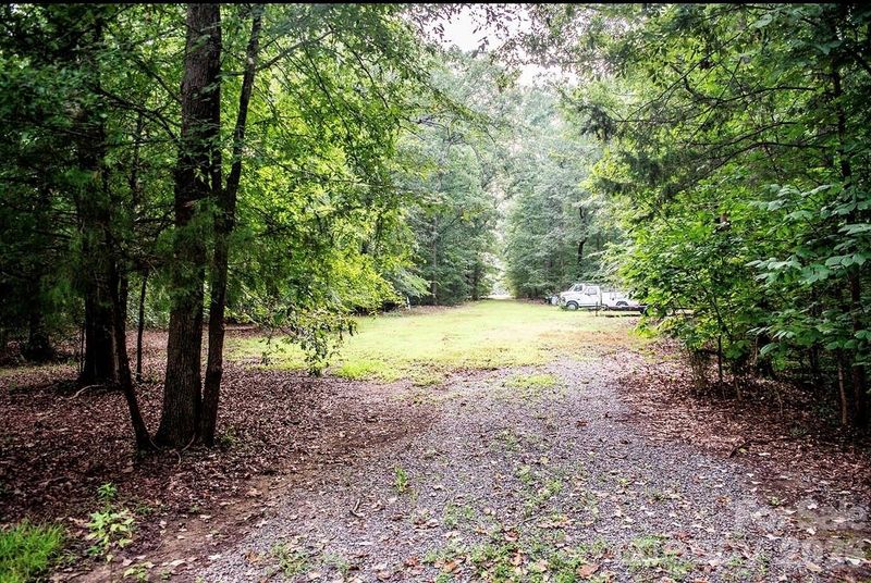 12388 Hartwood Rd, Midland, NC 28107