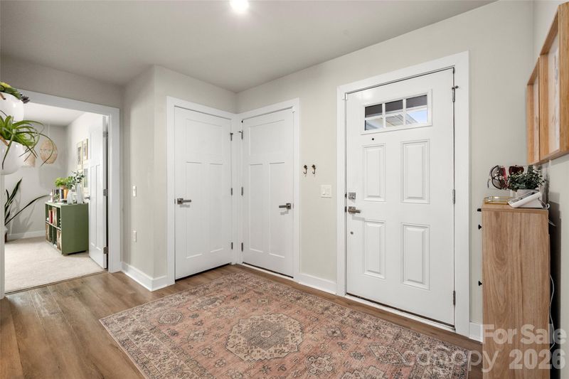 4246 Mackinnon Dr, Charlotte, NC 28214