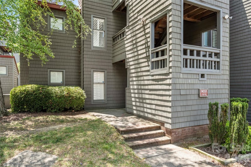 9037 J M Keynes Dr #28, Charlotte, NC 28262