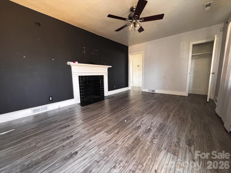 711 Yuma St, Charlotte, NC 28213