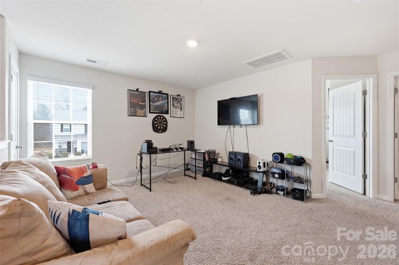 5330 Upton Pl, Charlotte, NC 28215