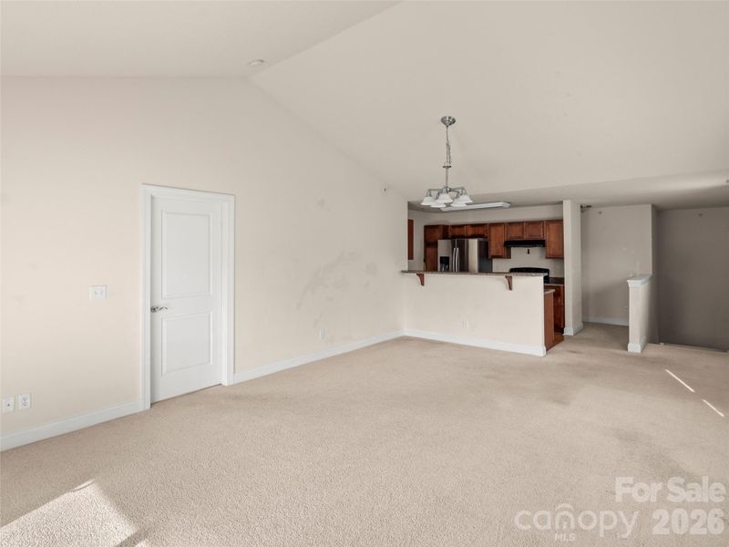 123 Foxden Dr #201, Fletcher, NC 28732